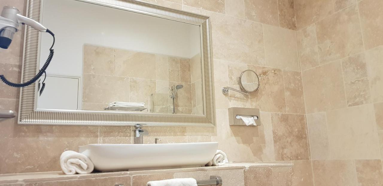 Le Mas Angelussi - Le Clos Du Soleil Salon-de-Provence Bagian luar foto